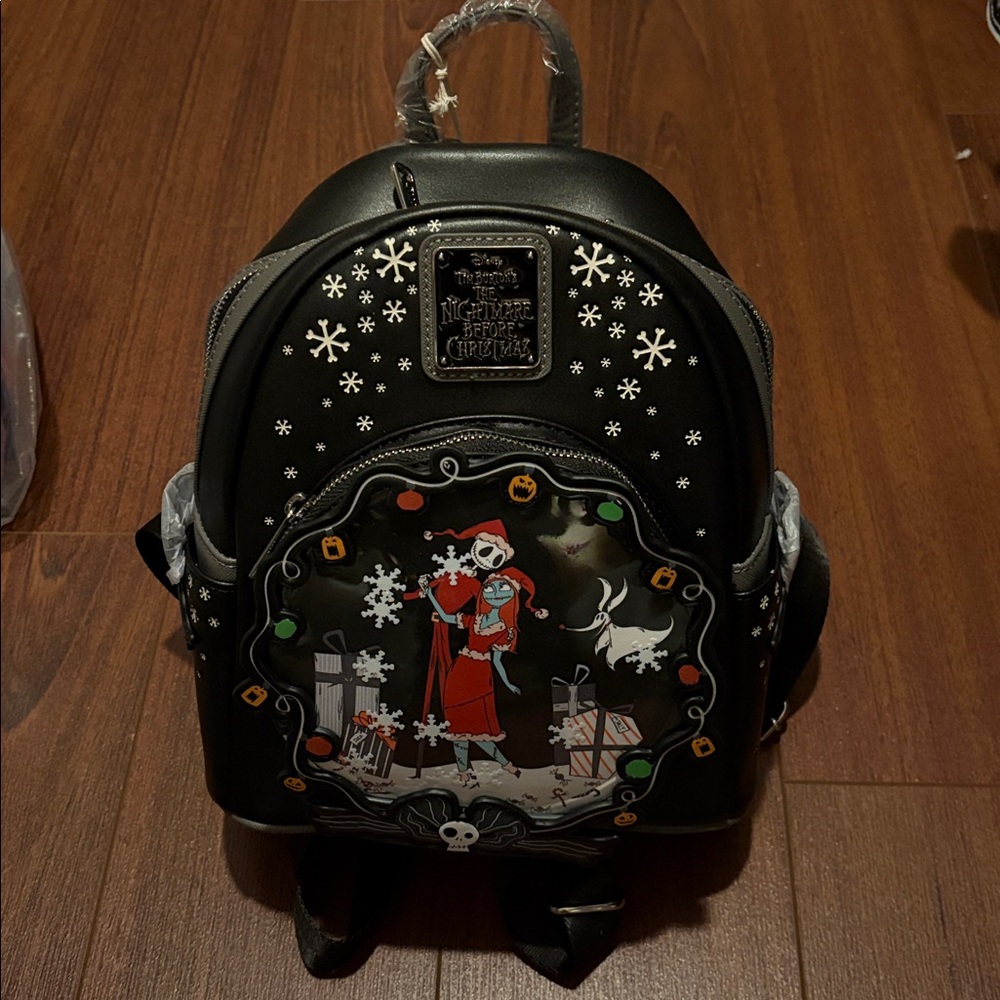 NWT Loungefly Disney The Nightmare Before Christmas Jack & Sally Snowflake Glow-